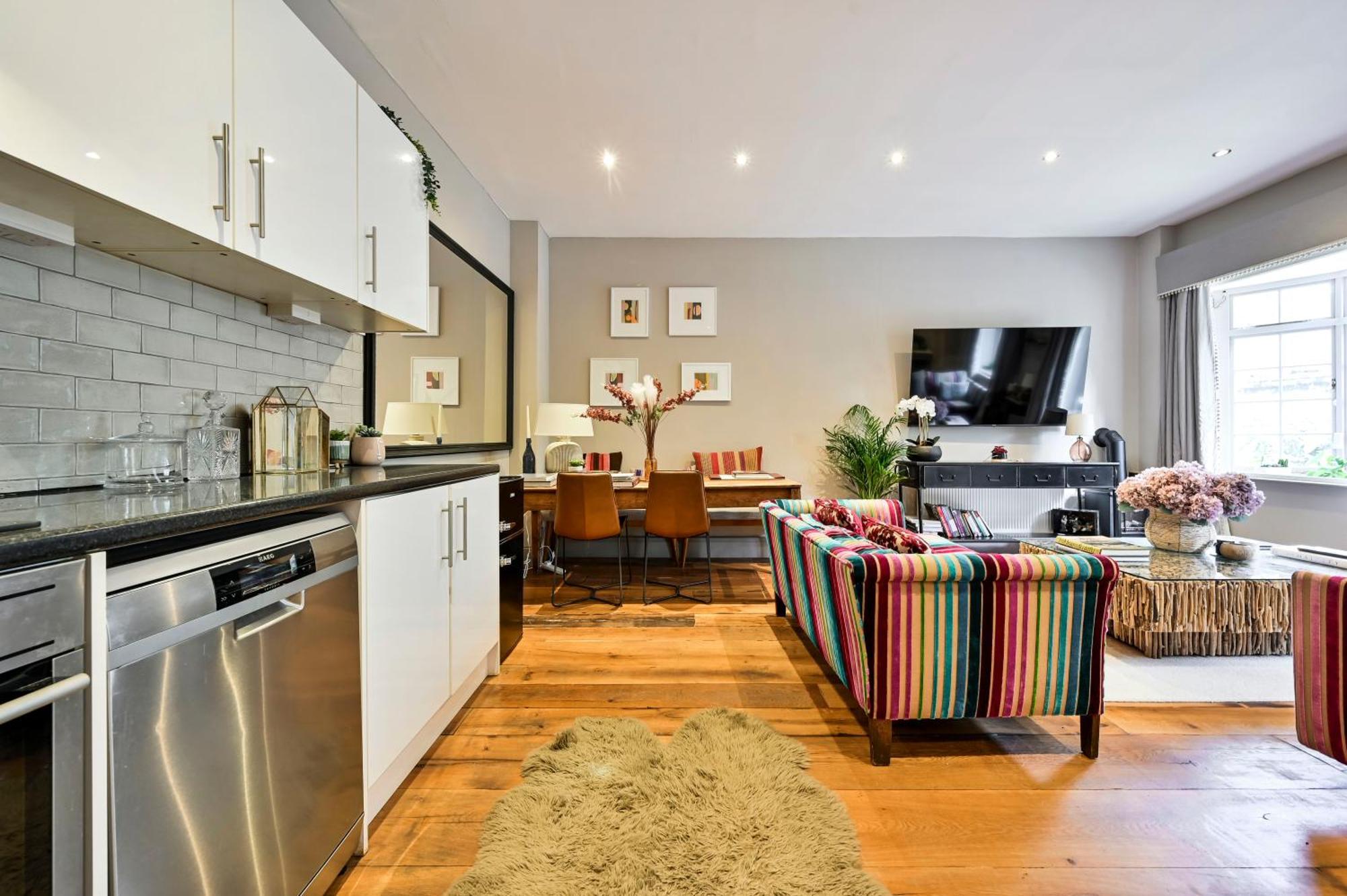 Appartamento Magnificent 2 Bed Hyde Park Mews House Londra Esterno foto