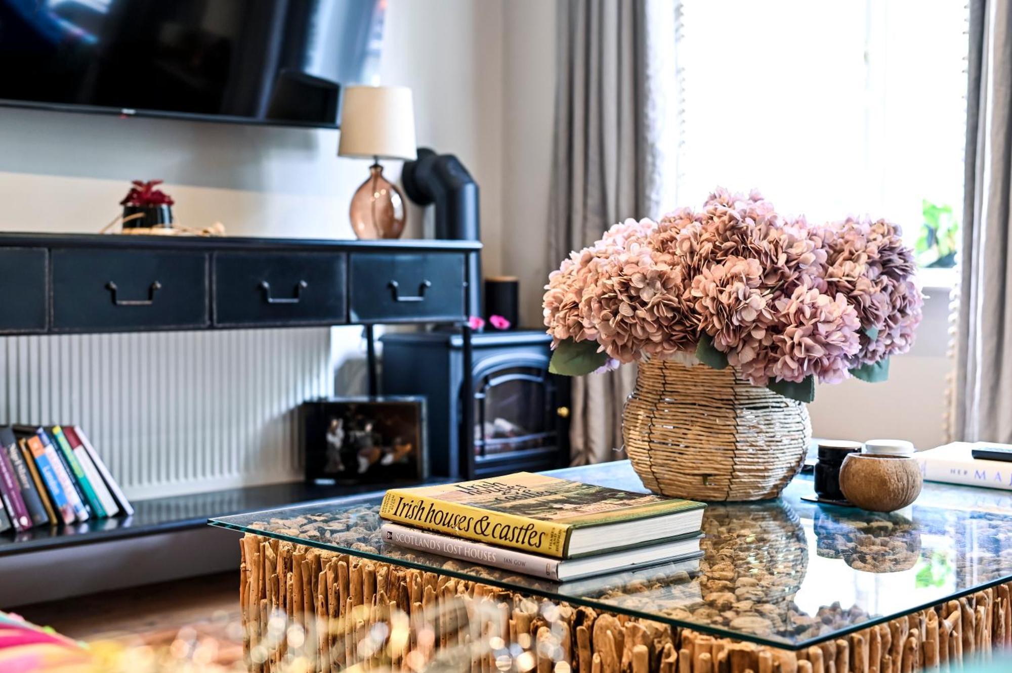 Appartamento Magnificent 2 Bed Hyde Park Mews House Londra Esterno foto
