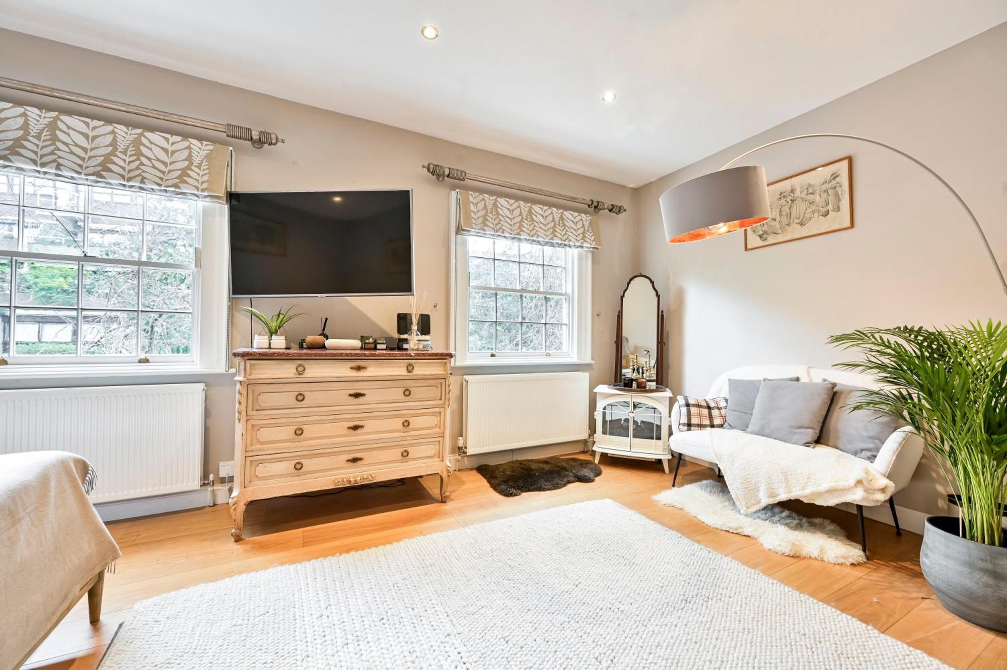 Appartamento Magnificent 2 Bed Hyde Park Mews House Londra Esterno foto