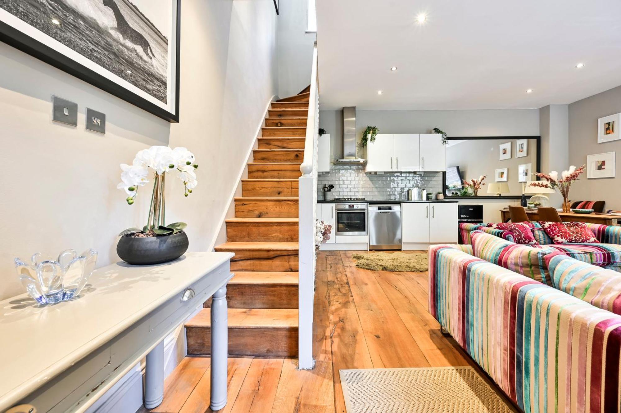 Appartamento Magnificent 2 Bed Hyde Park Mews House Londra Esterno foto